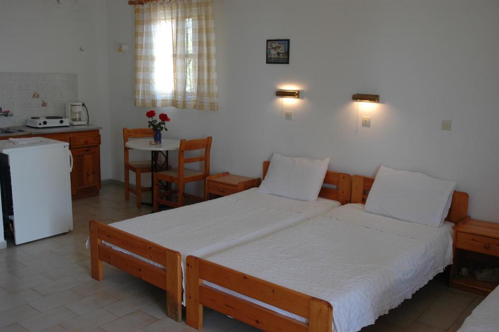 Aparthotel Albatross Marathokampos