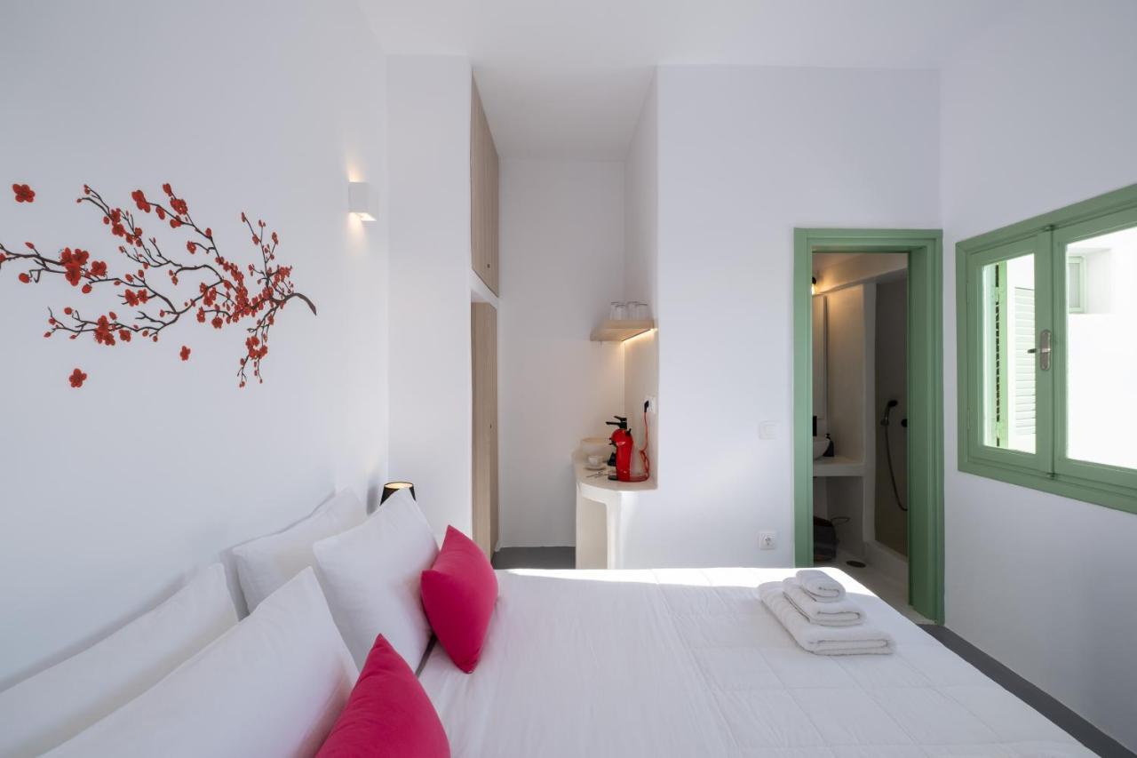 White Orchid Cave House &