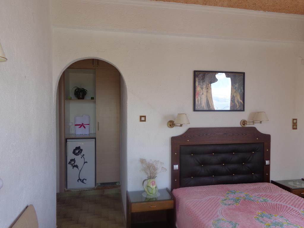 Hotel Angela Agia Marina (Aegina)