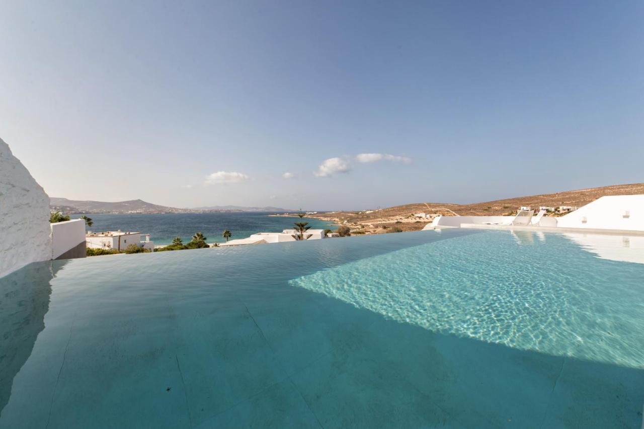 Agnanti & Hotel Parikia (Paros)