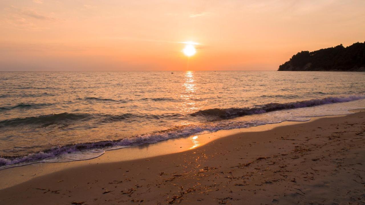 Aphrodite Ideal For Holidays In * Siviri