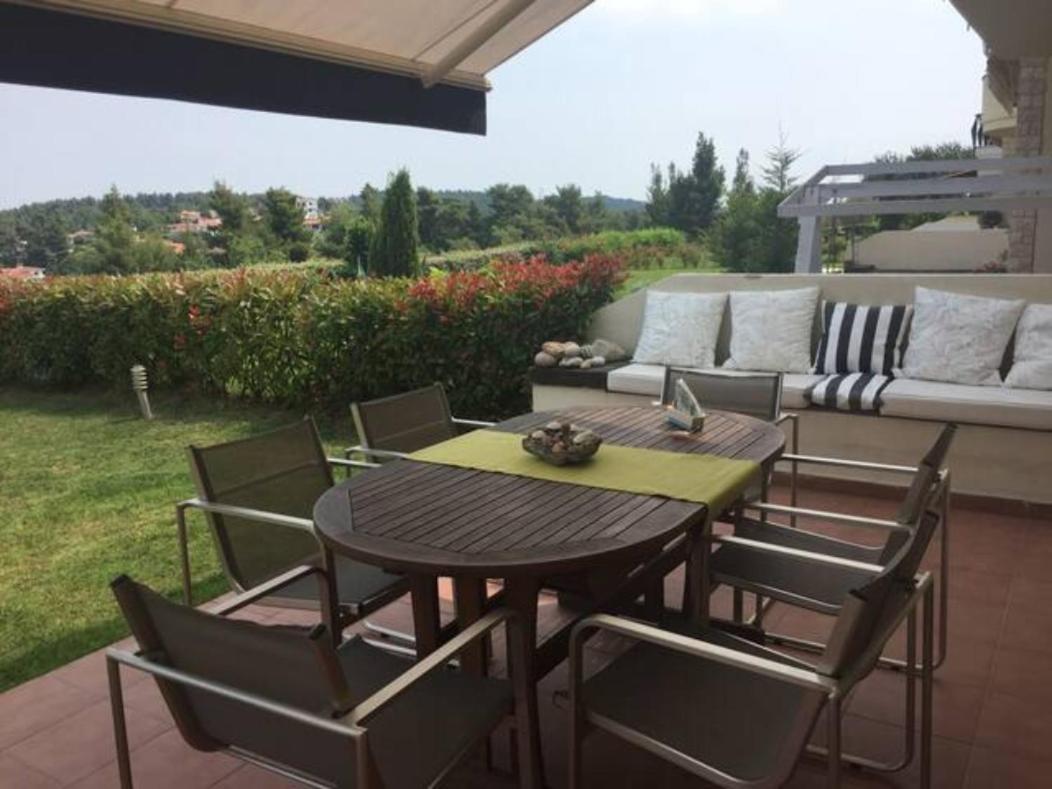 #luxlikehome Hill Summer Villa Elani