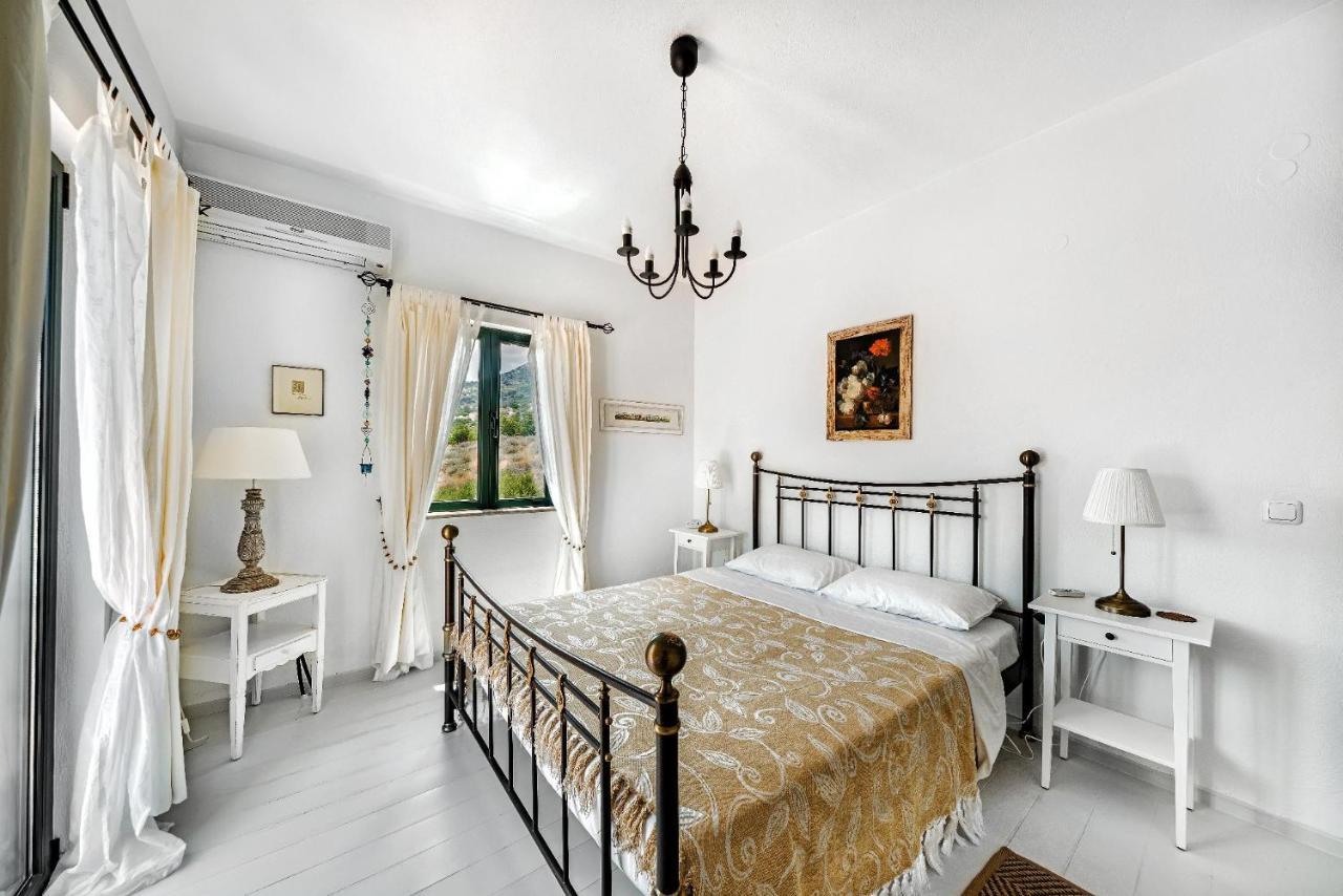 Artemis Elounda (Crete)
