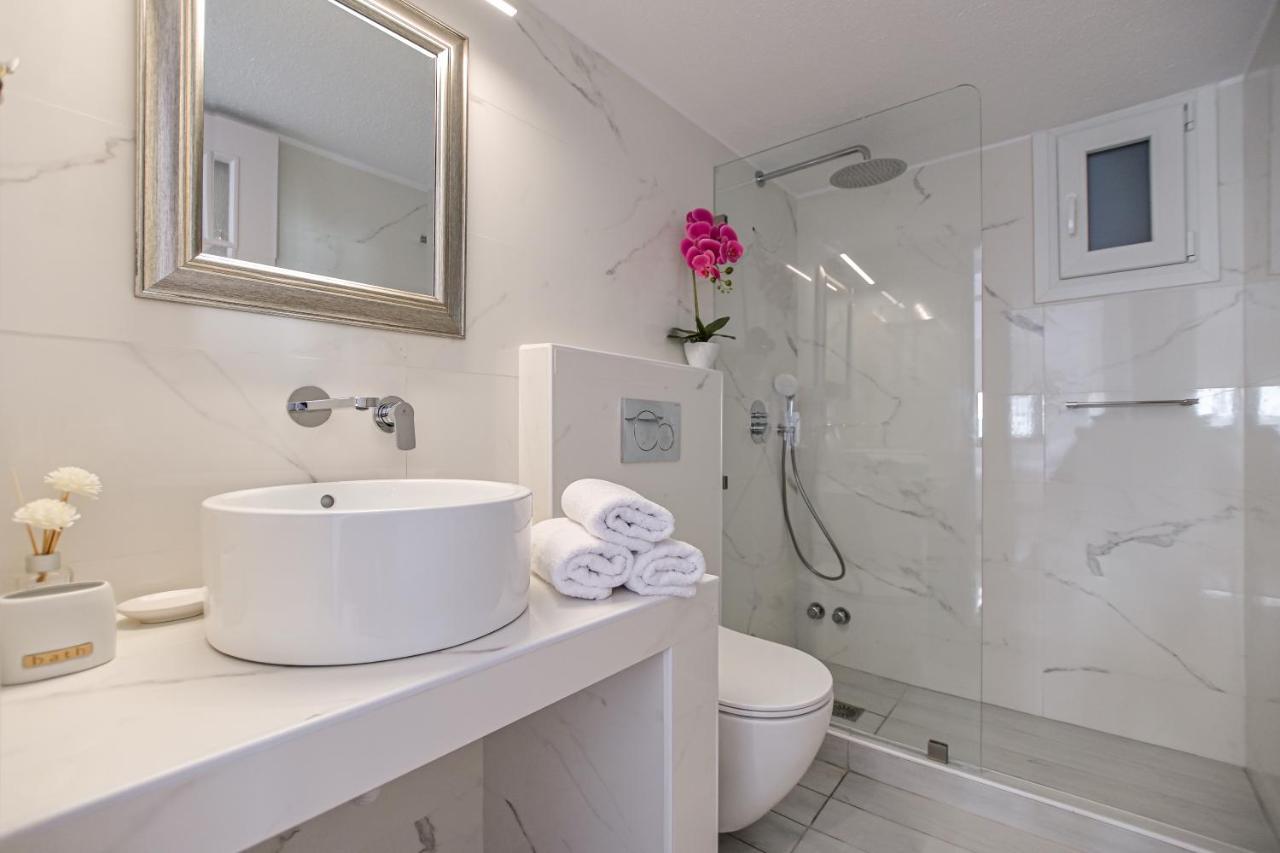 Golden Rose Elegant Vacation Apartment