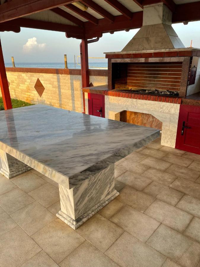 Luxury First Line Sea By Makhome Messagala