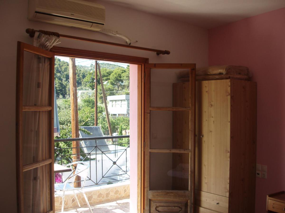 Skiathos Studios Aparthotel *