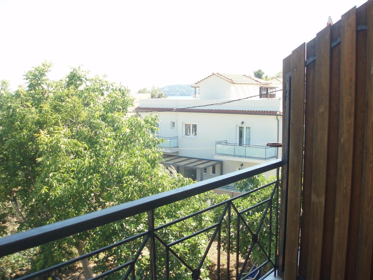 Skiathos Studios * Skiathos Town