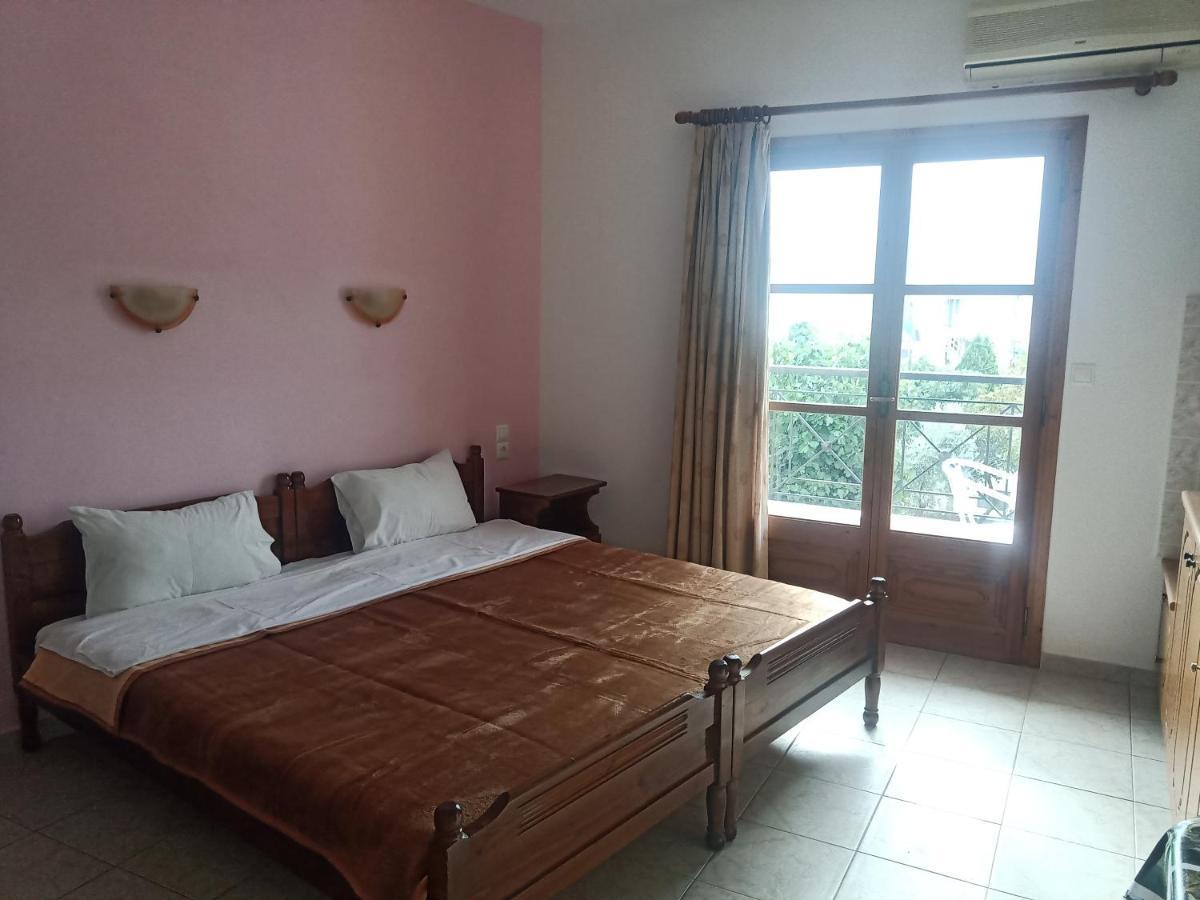 Skiathos Studios Aparthotel *