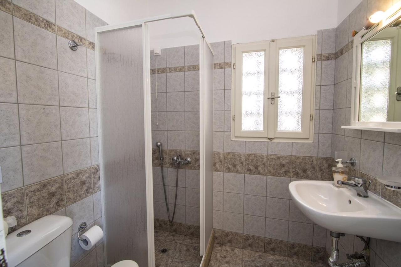 Akrothalassia Apartment Adamantas (Milos)