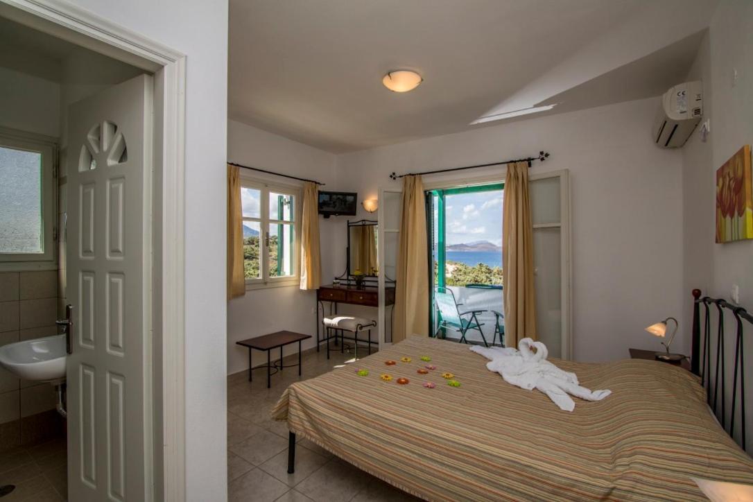 Akrothalassia Apartment Adamantas (Milos)