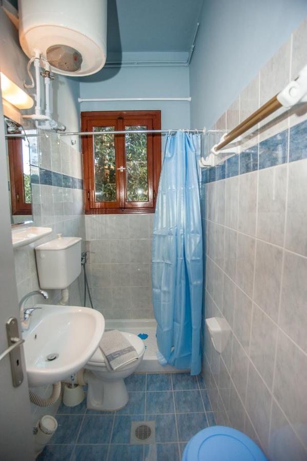 Vivian Guest house *
