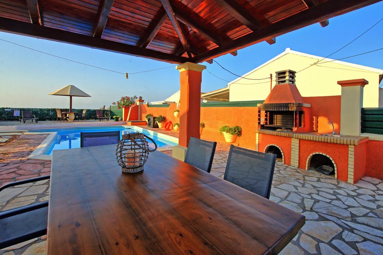 Villa Athanasia - With Private Pool On The By Posarellivillas *