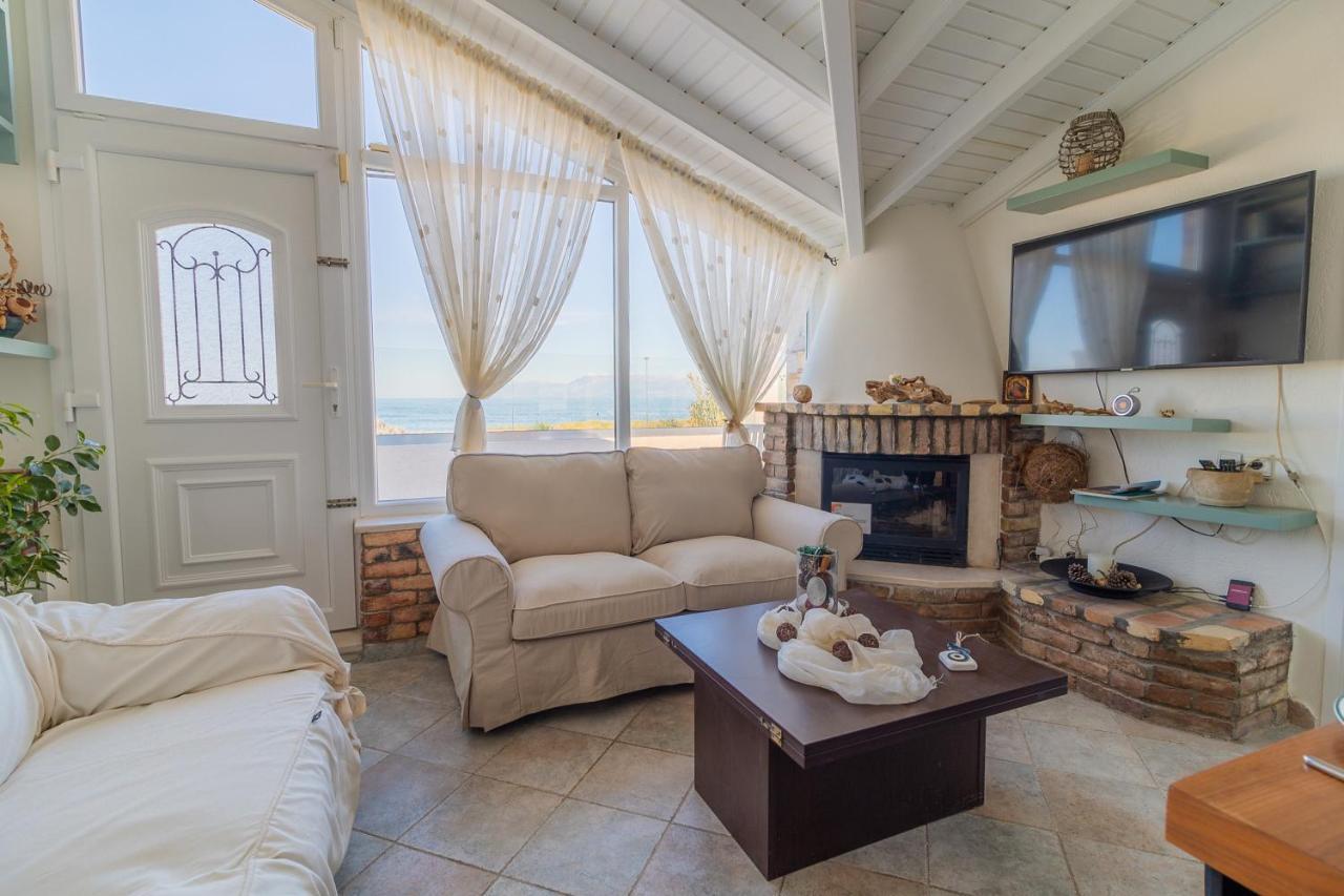 Villa Athanasia - With Private Pool On The By Posarellivillas *