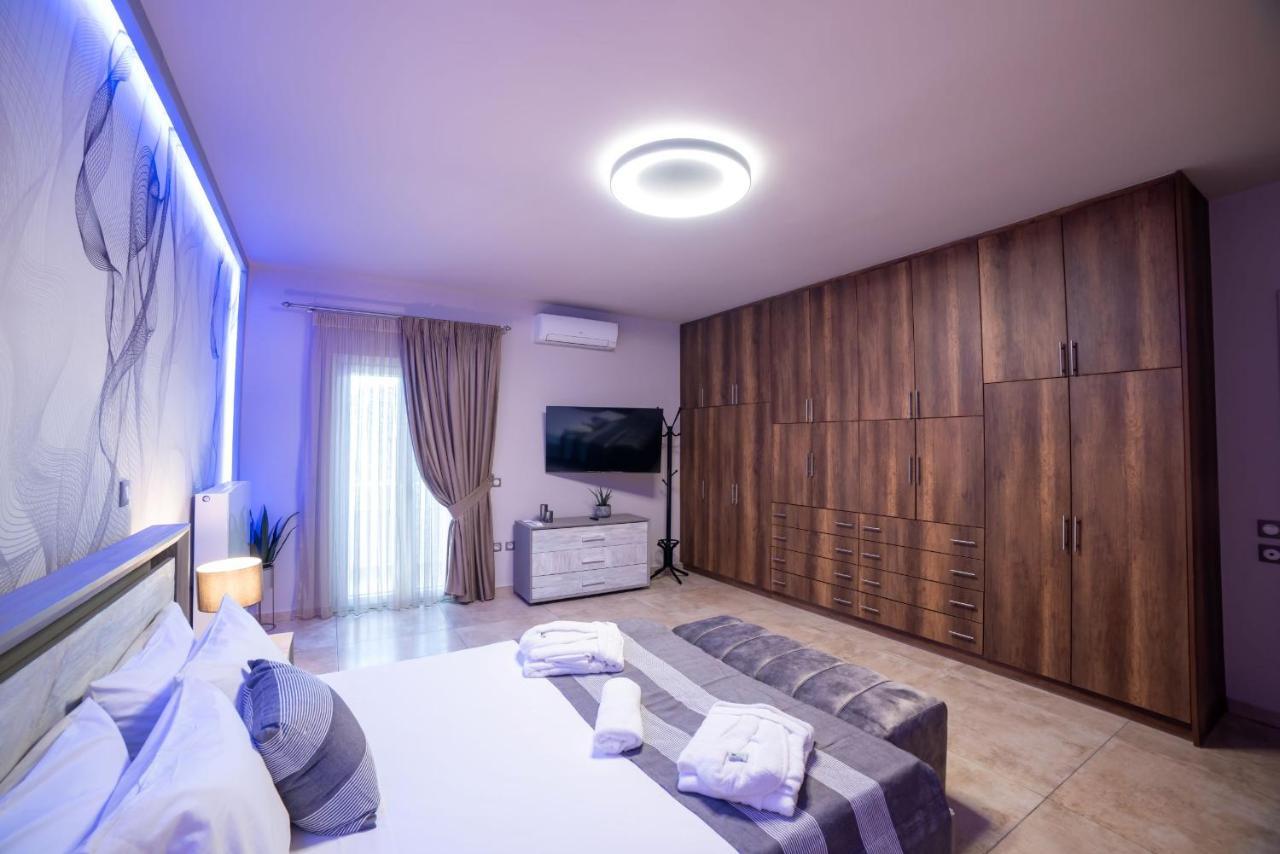 Apartment Daedalus Luxury - Seaview & Heated Pool