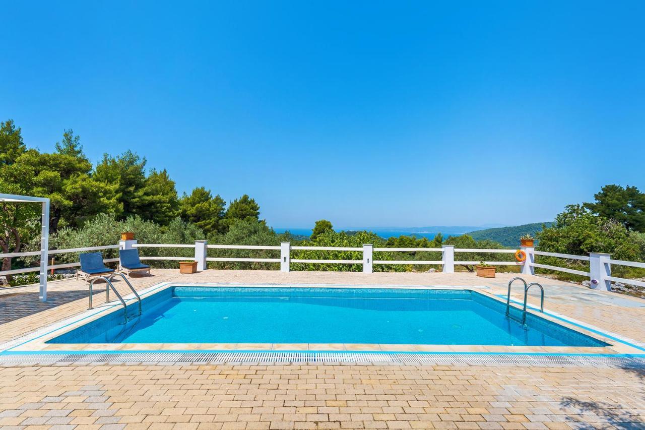 Jasmine * Skopelos Town