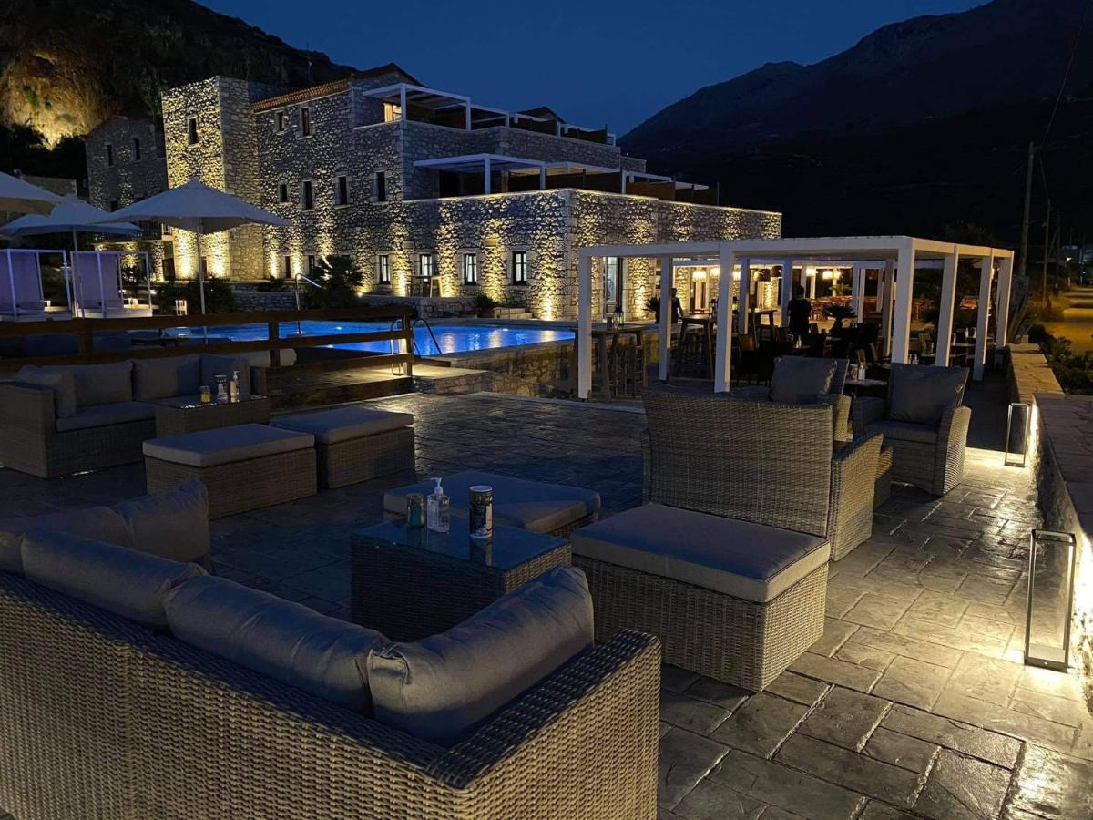 Itilo Traditional Hotel Neo Oitilo