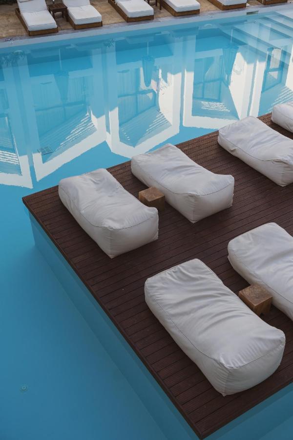 Cavo Vezal (adults Only)