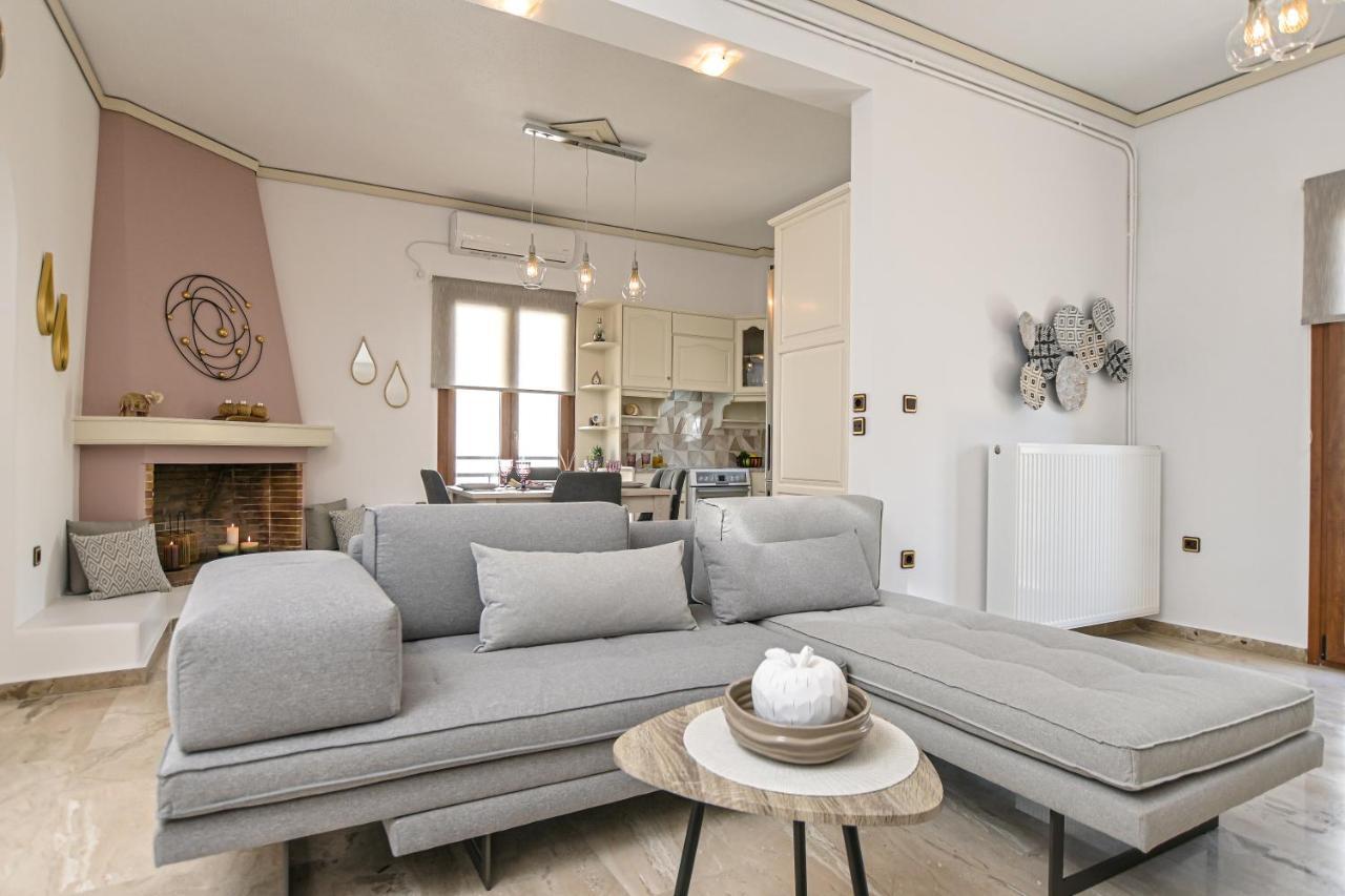 Golden Rose Elegant Vacation Apartment