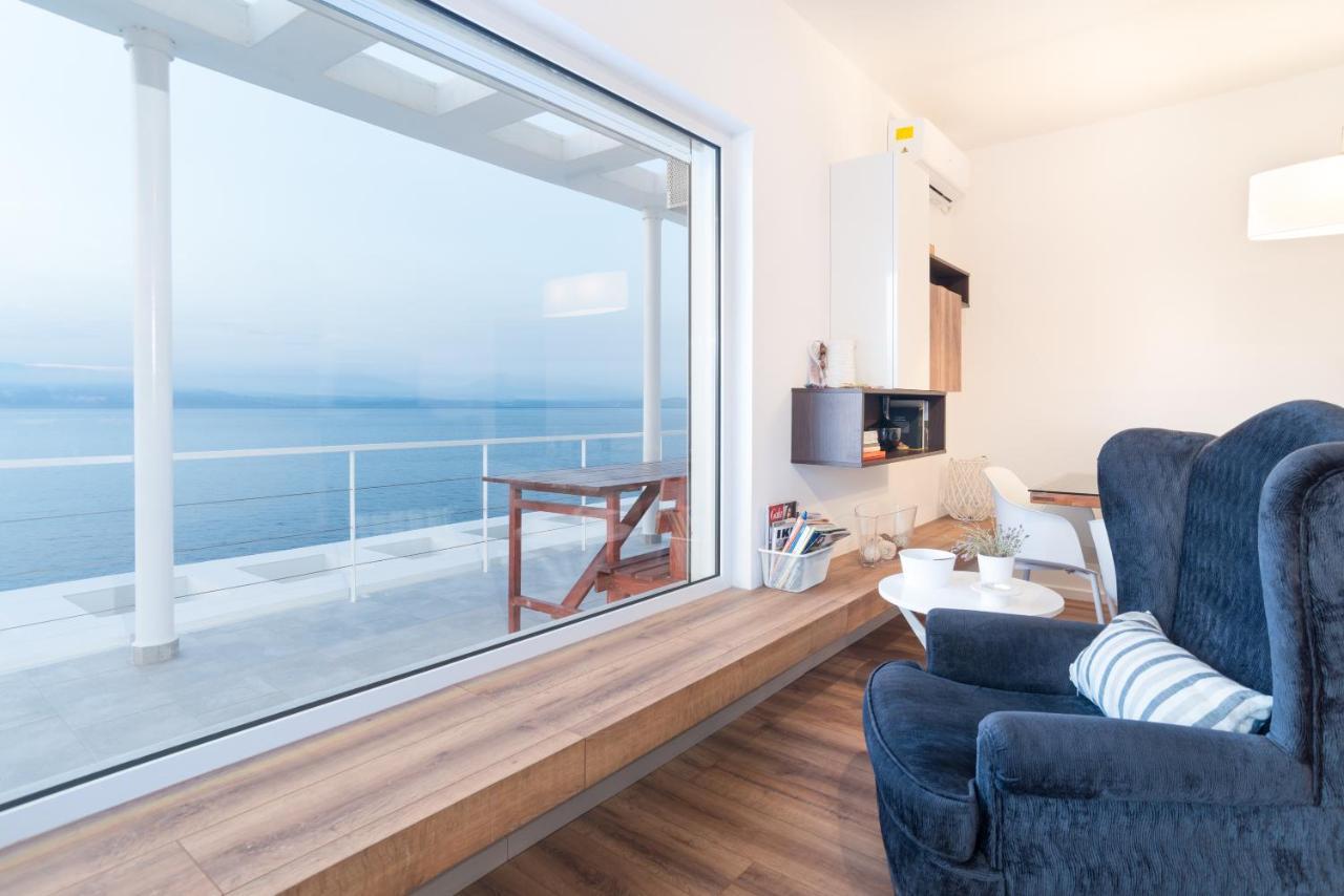 Holiday home Epipleon