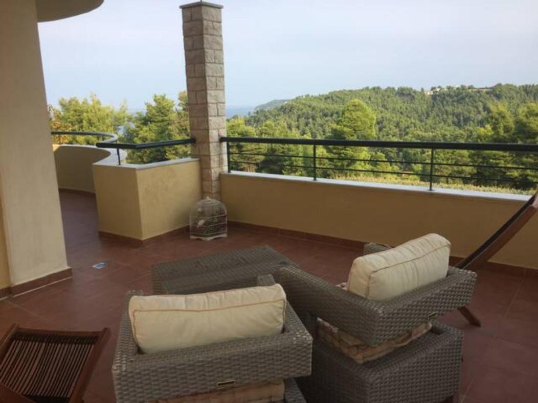 #luxlikehome Hill Summer *