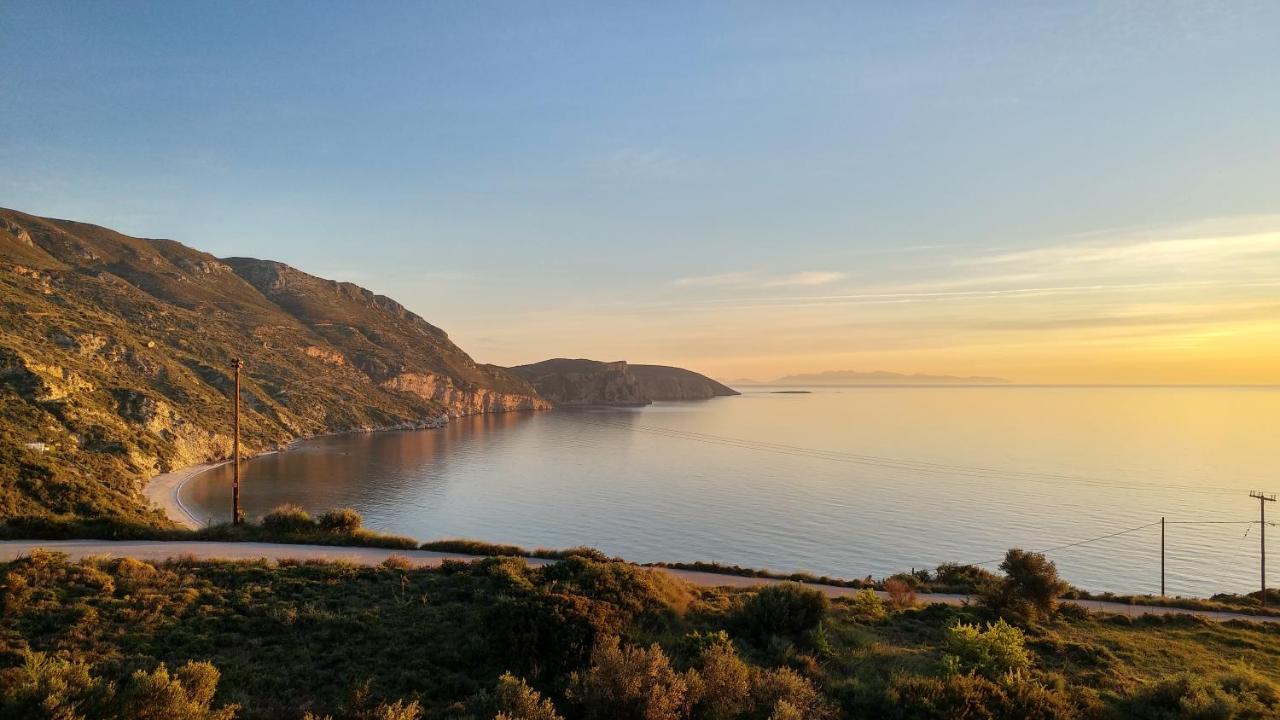 With Aegean Views Apartment Akhladheri