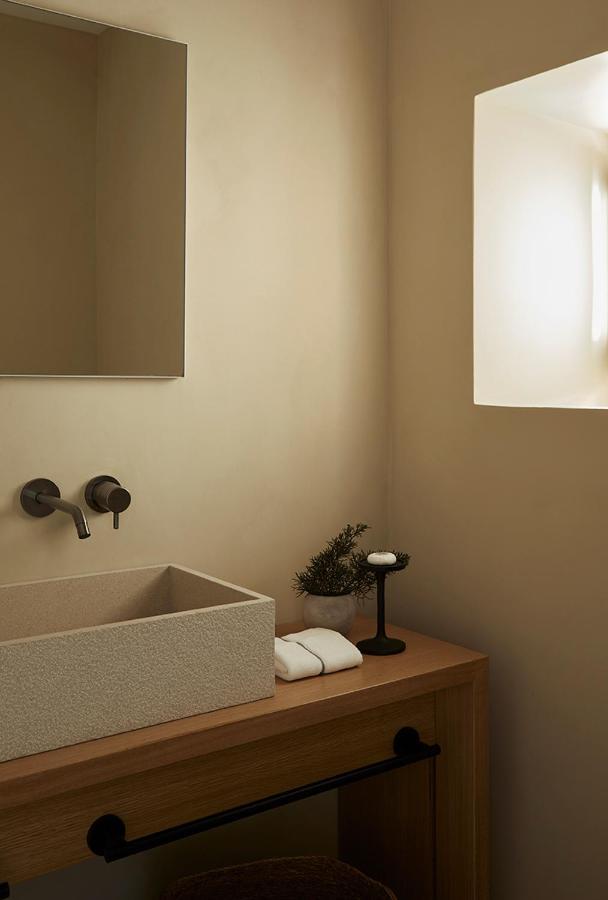 Hotel Parocks Luxury & Ambelas