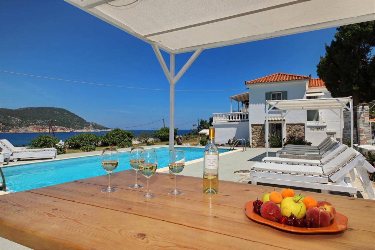 Villa Karavos Waterfront