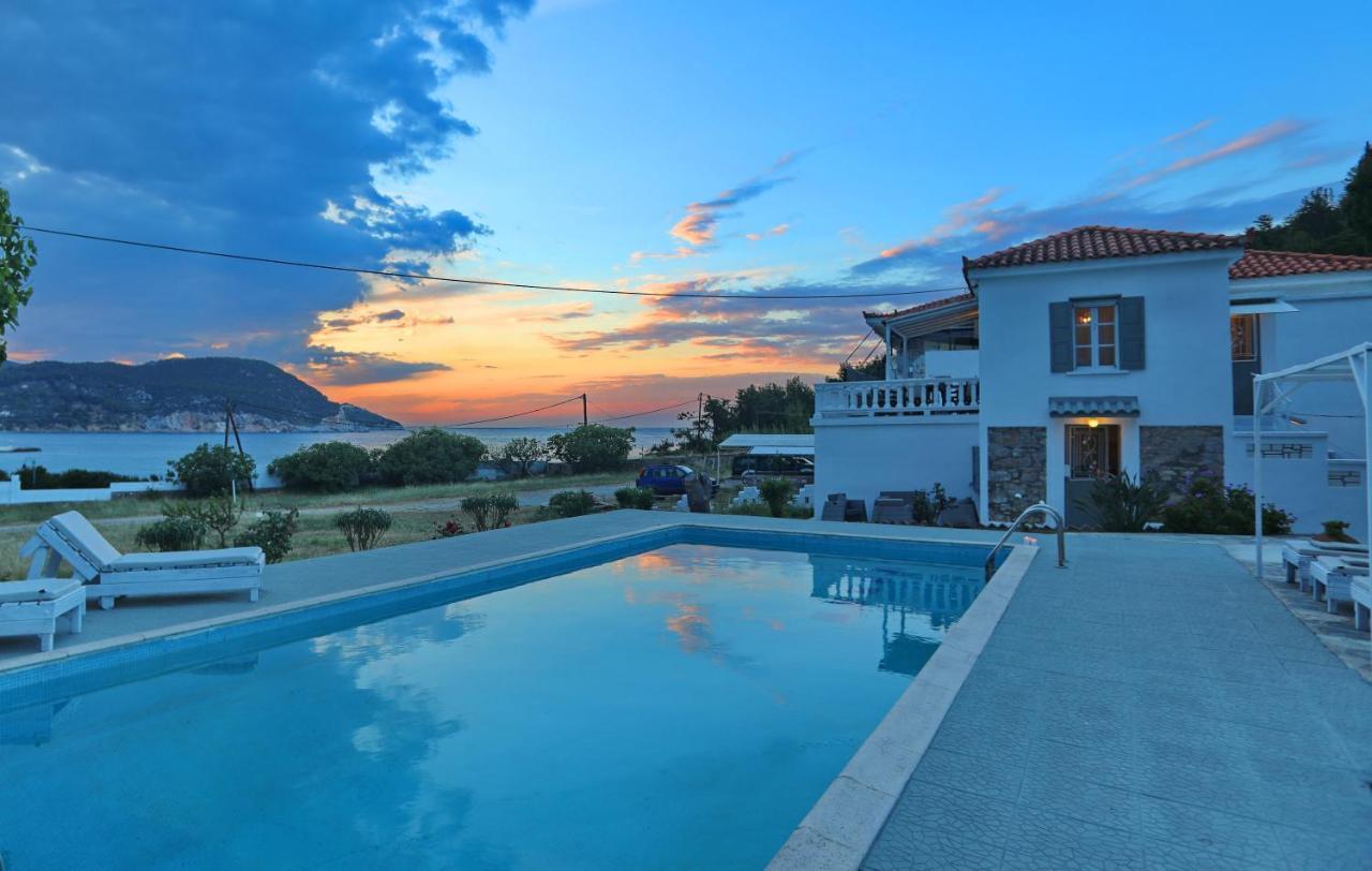 Villa Karavos Waterfront