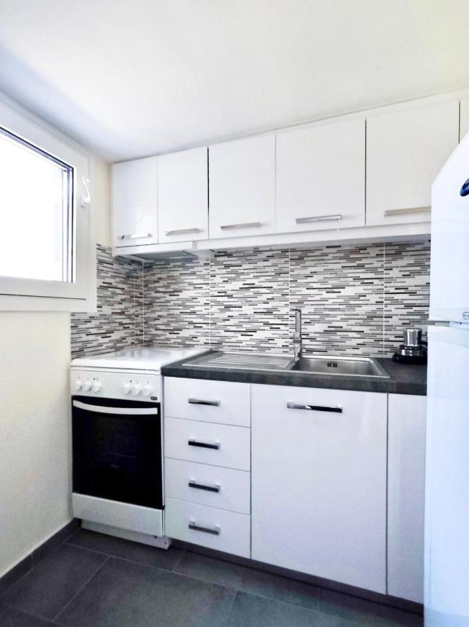 Lovely Apartment Finikounta