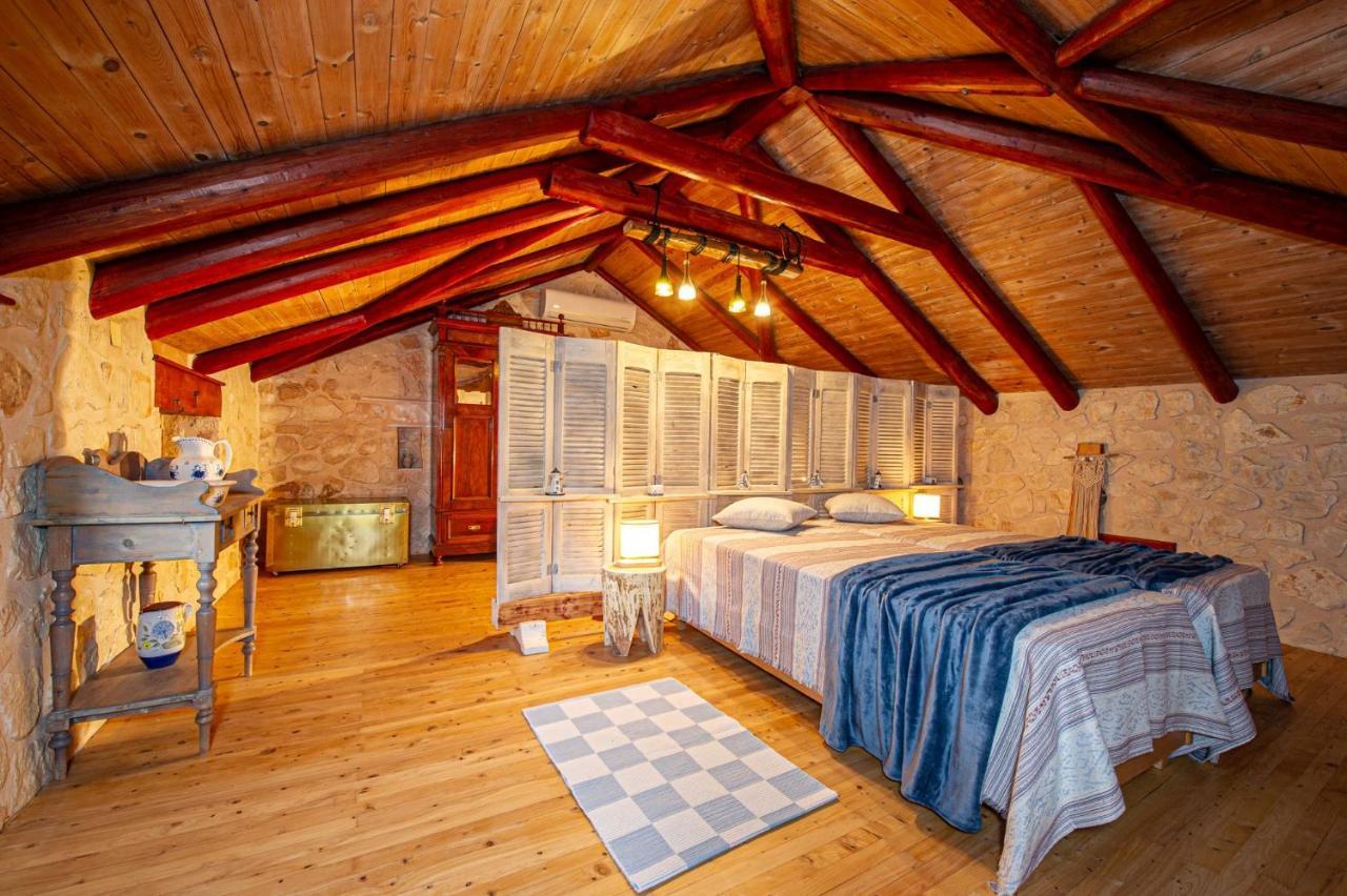 Wild Oak Estate - Stunning Views At A Dreamy Location, By Zantewize Holiday home