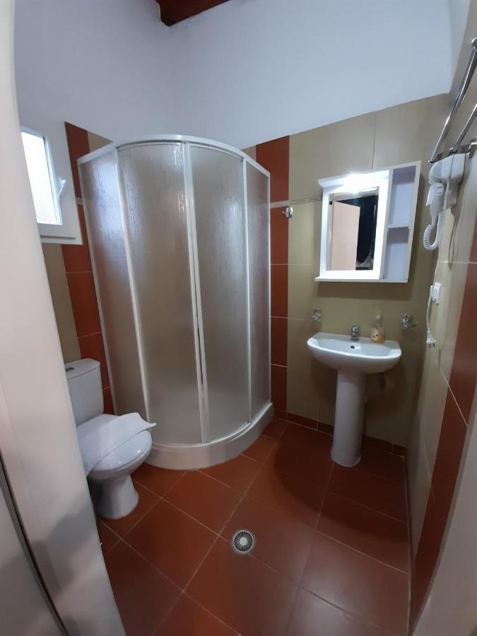 Victory Hotel 3*