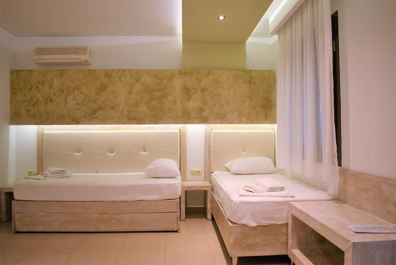 Studios Apartments Irini Patira