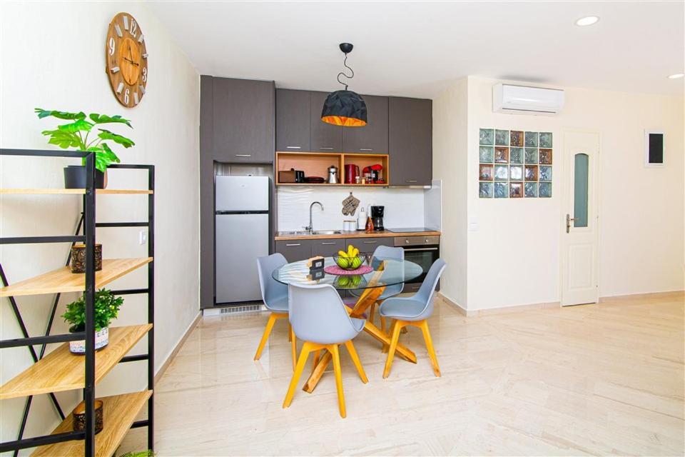 Casa Al Mare Sea View Center Apartment *