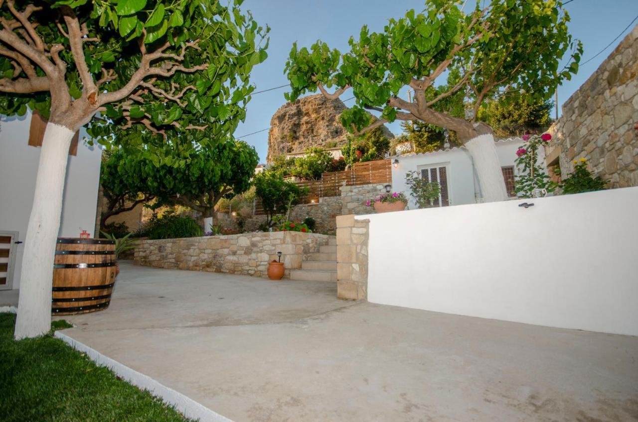 Trouli Rokka House Holiday home *