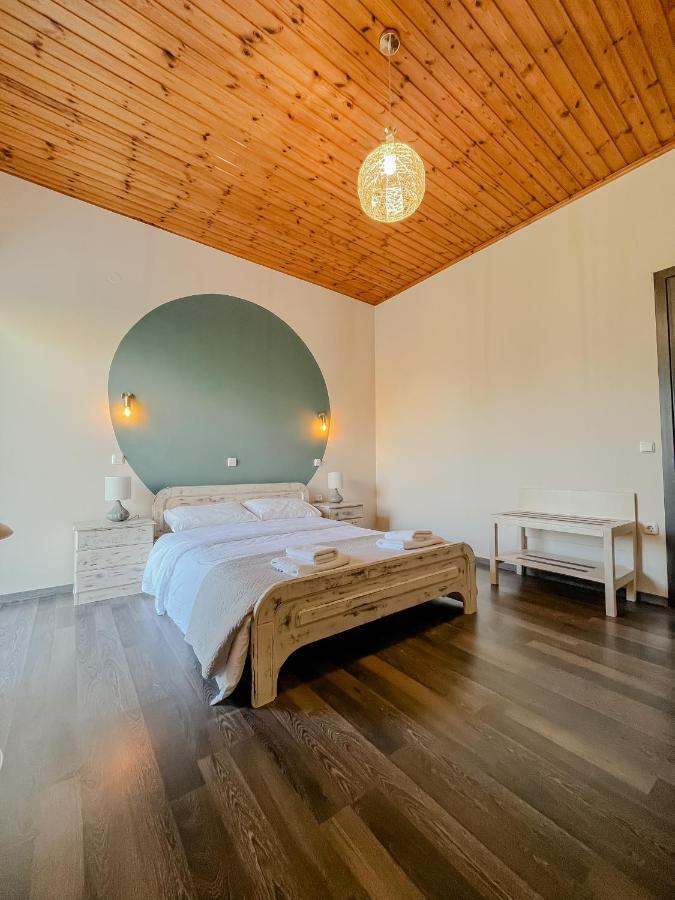 Island Apartment