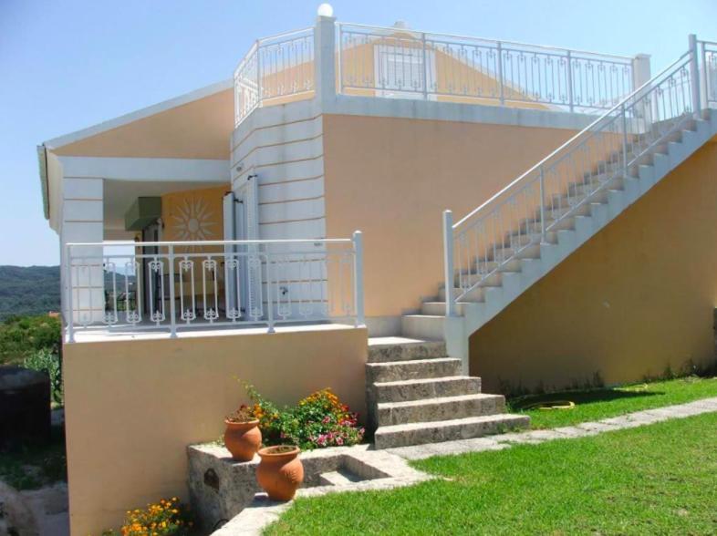 Rose Holiday home