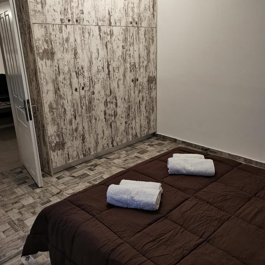 Melissa Apartment *