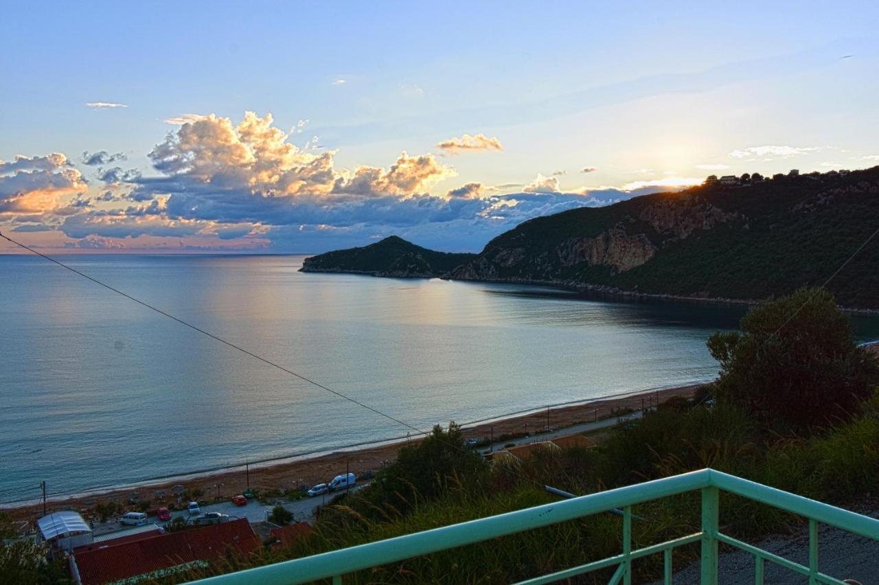 Aparthotel Delfini Agios Georgios Pagon