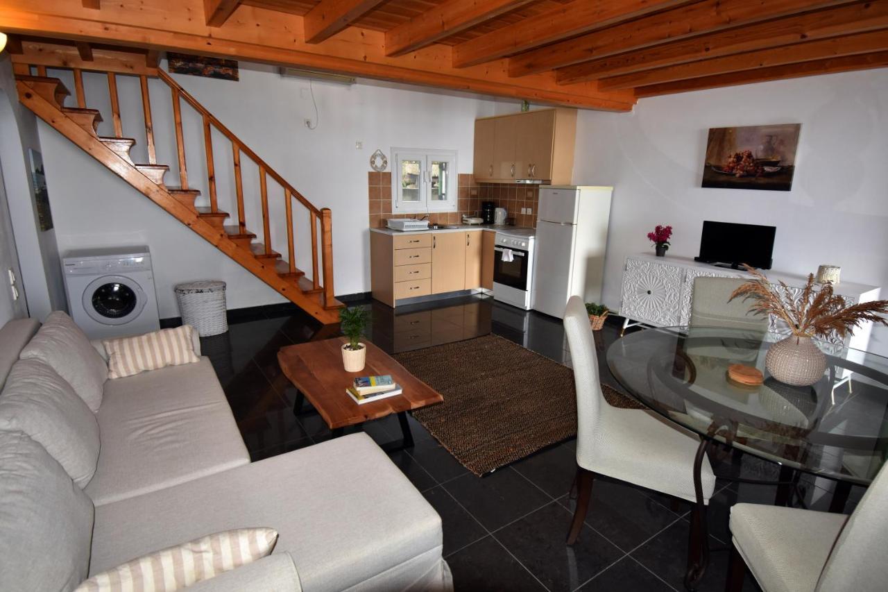 Delfini Aparthotel *