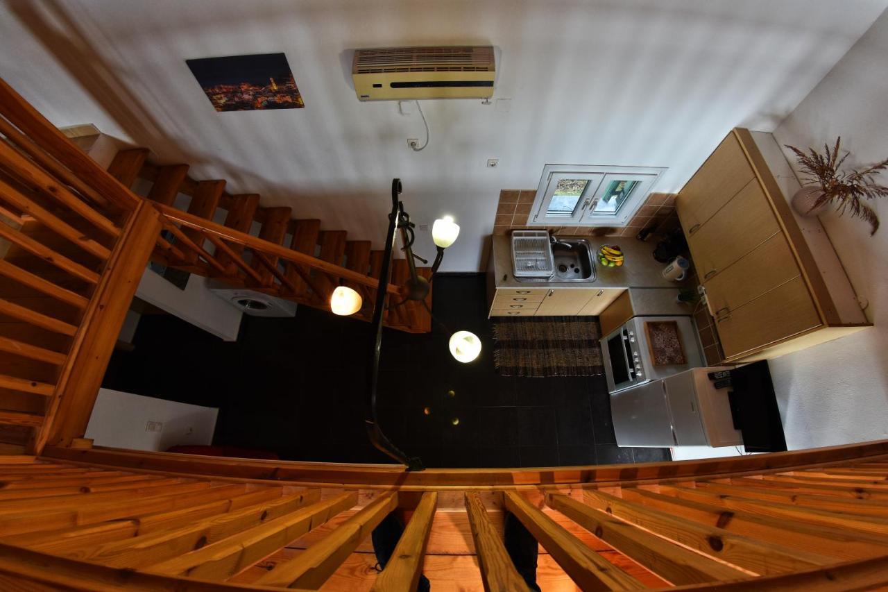 Delfini Aparthotel *