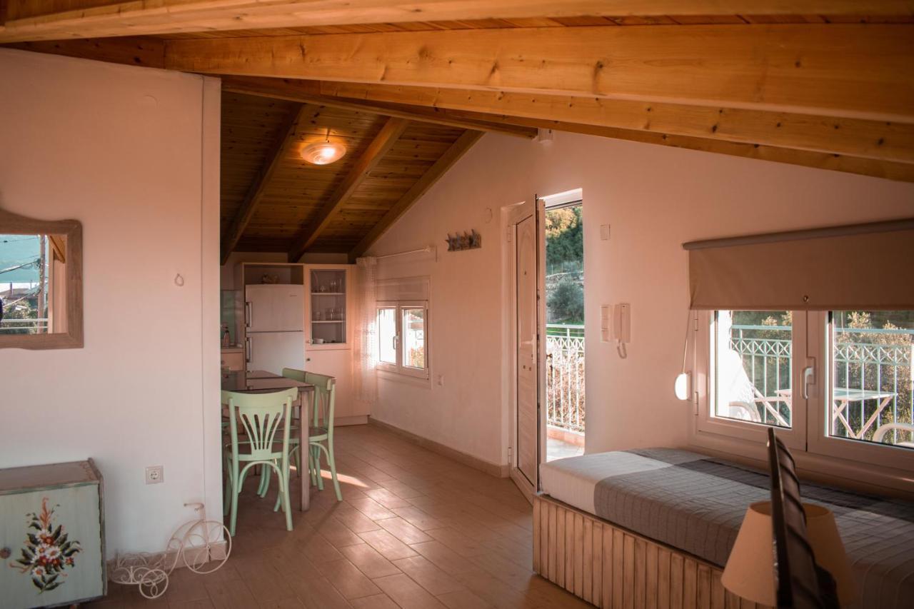 Elen's House Apartment *