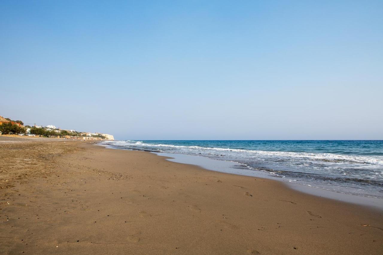 Thalassa *