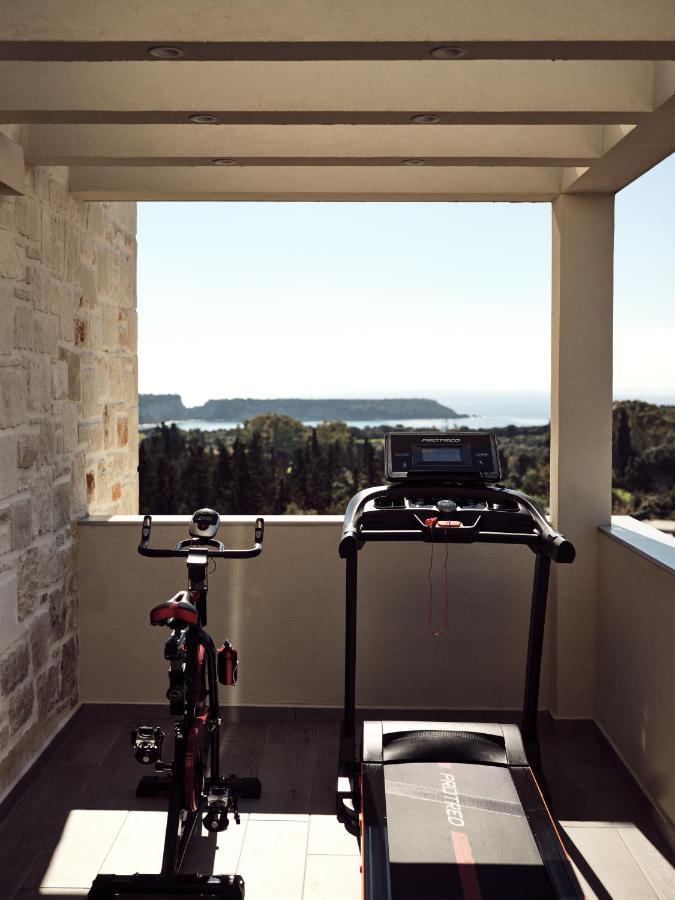 Alexandra Seaview Luxurious Villa, By Thinkvilla Villa