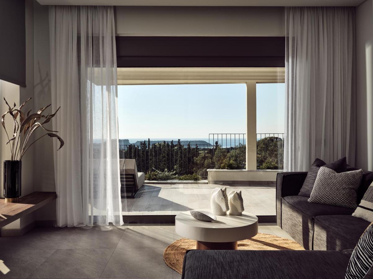 Villa Alexandra Seaview Luxurious Villa, By Thinkvilla *