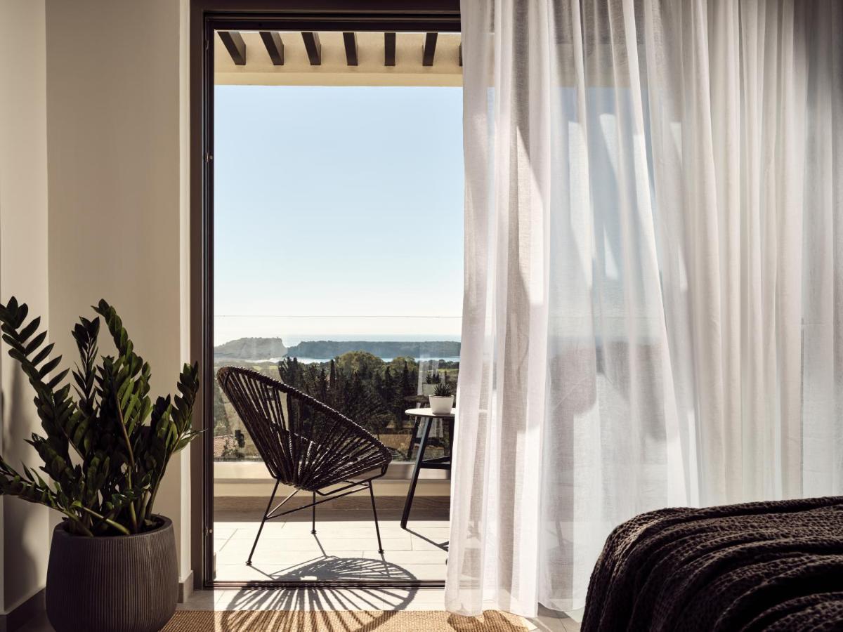 Alexandra Seaview Luxurious Villa, By Thinkvilla Villa *