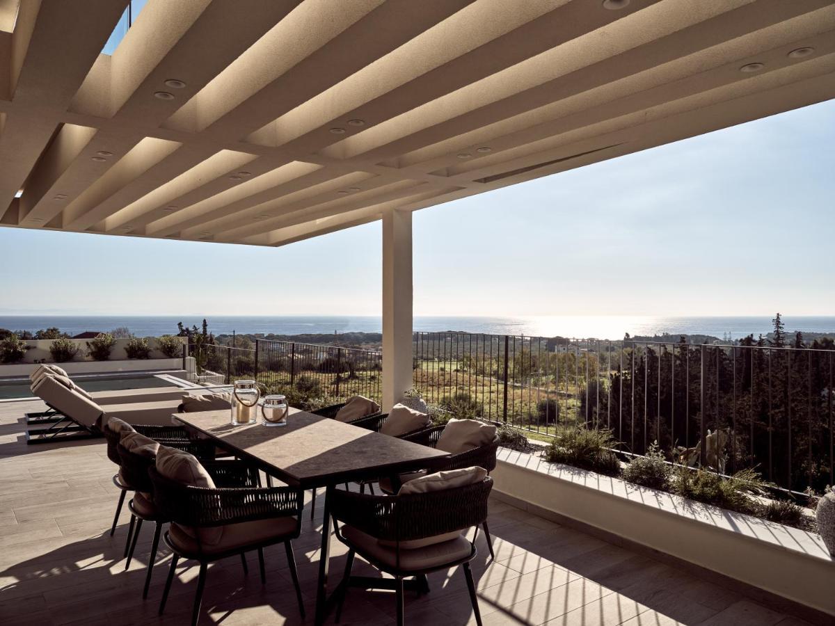 Alexandra Seaview Luxurious Villa, By Thinkvilla Villa