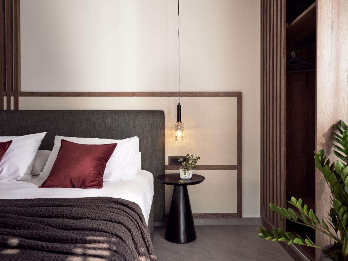 Alexandra Seaview Luxurious Villa, By Thinkvilla