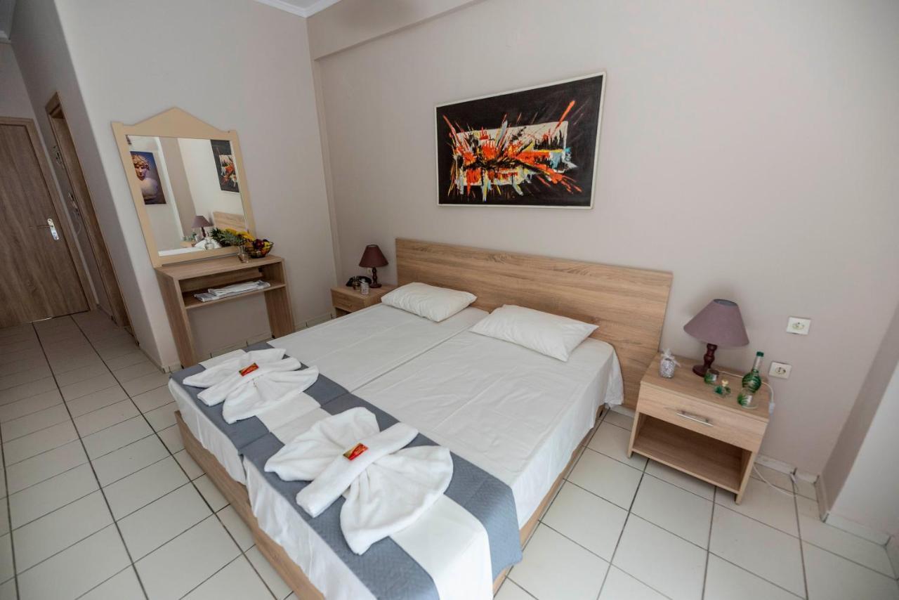 Antinoos Hotel 3*