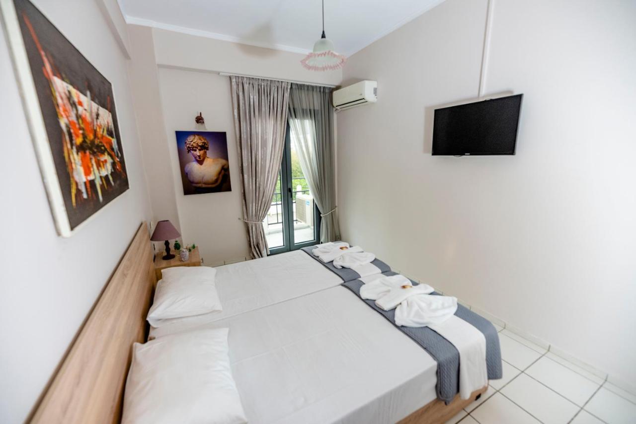 Antinoos Hotel 3*