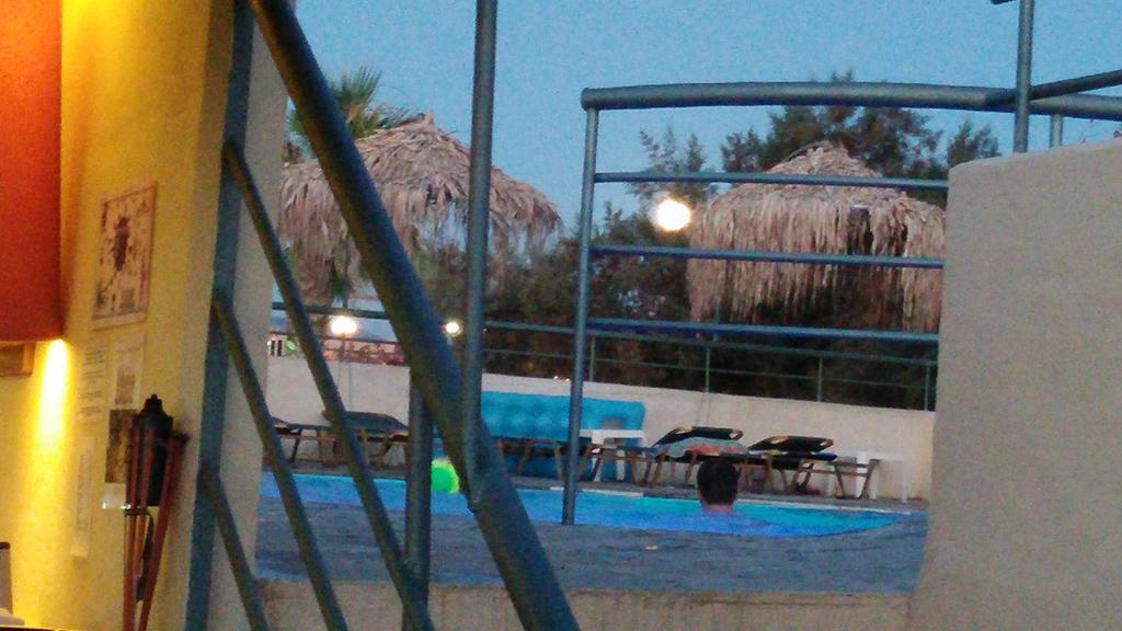 Sandy Hotel 2*